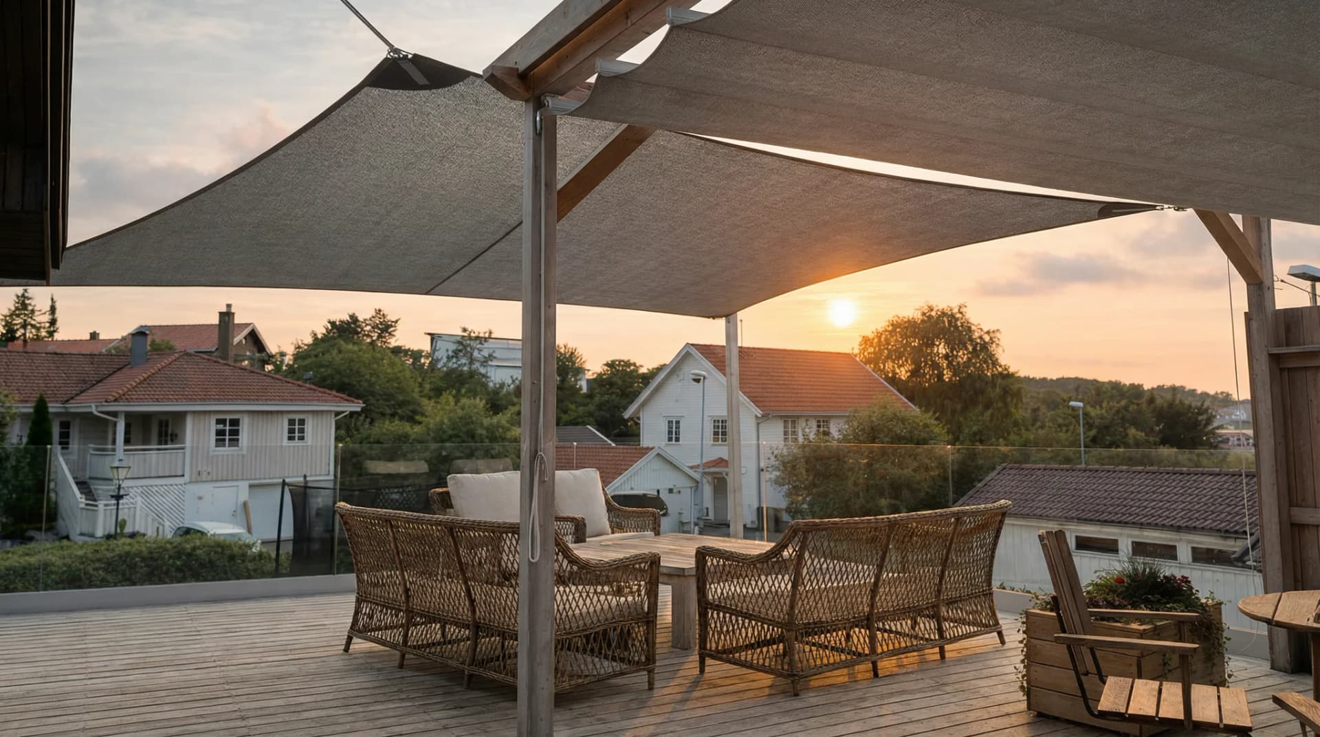 Solskydd altan översikt