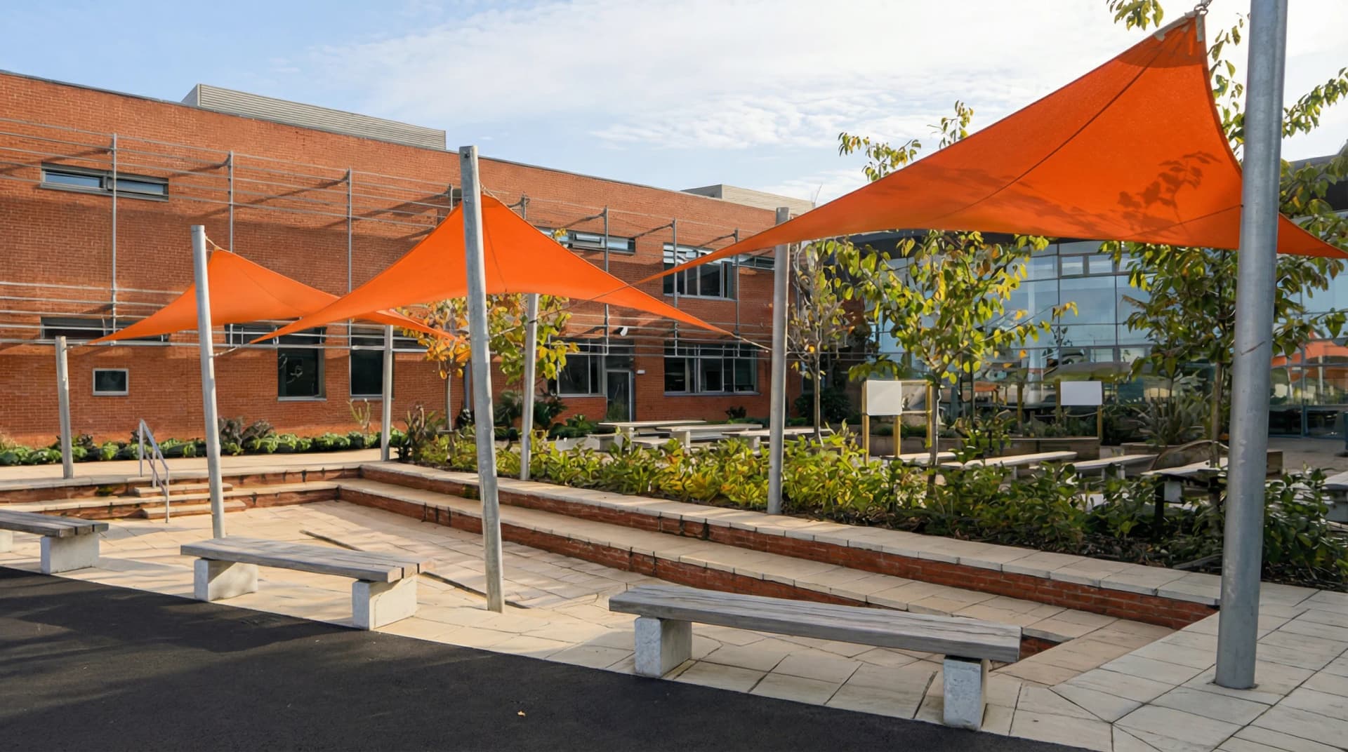 Solskydd för förskola med UV-skyddande material